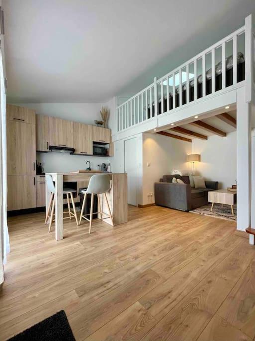 Apartment T1 Bis La Rochelle Et Proche Ile De Re La Rochelle (Charente-Maritime)
